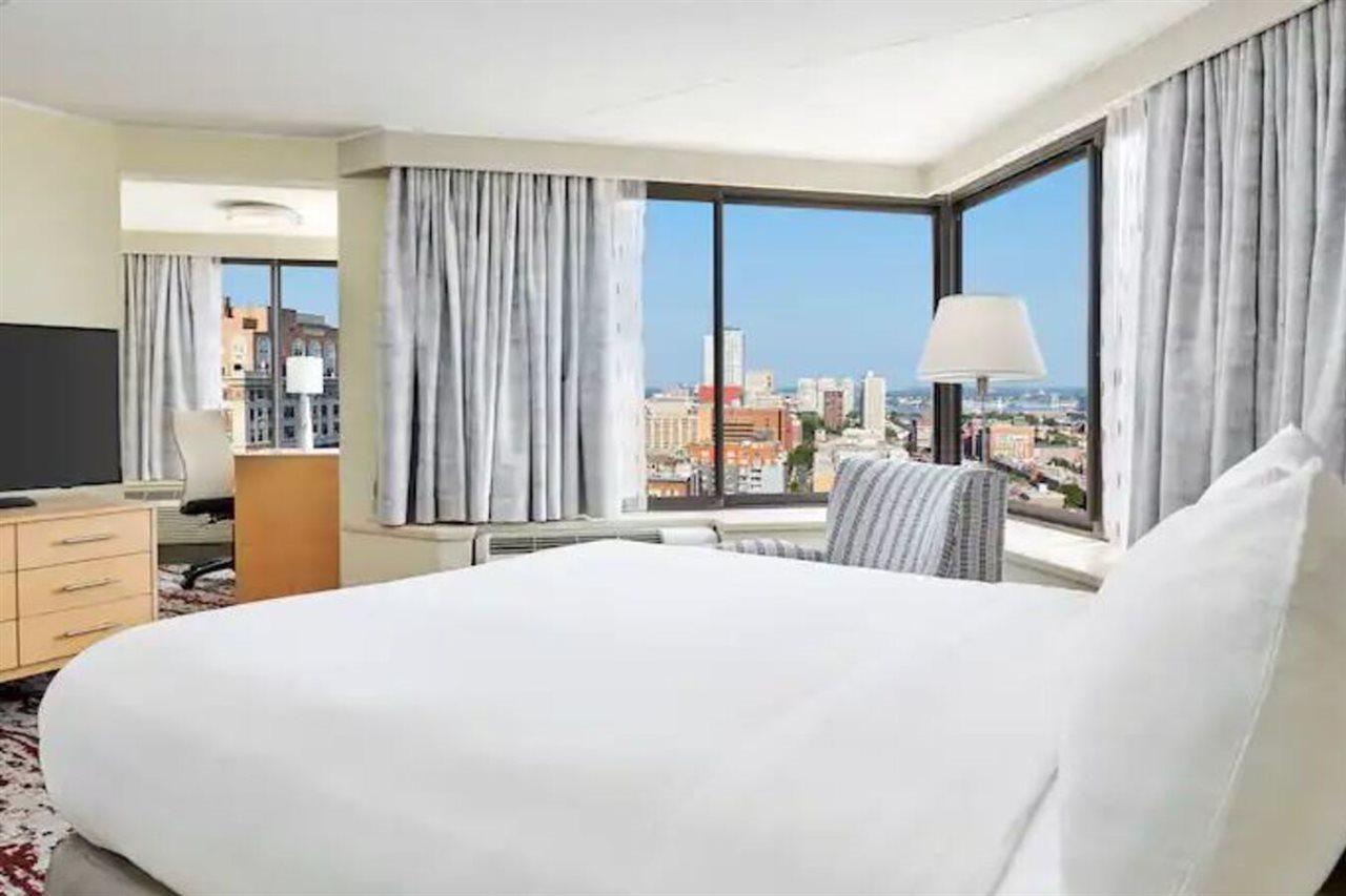 Doubletree By Hilton Hotel Philadelphia Center City Экстерьер фото
