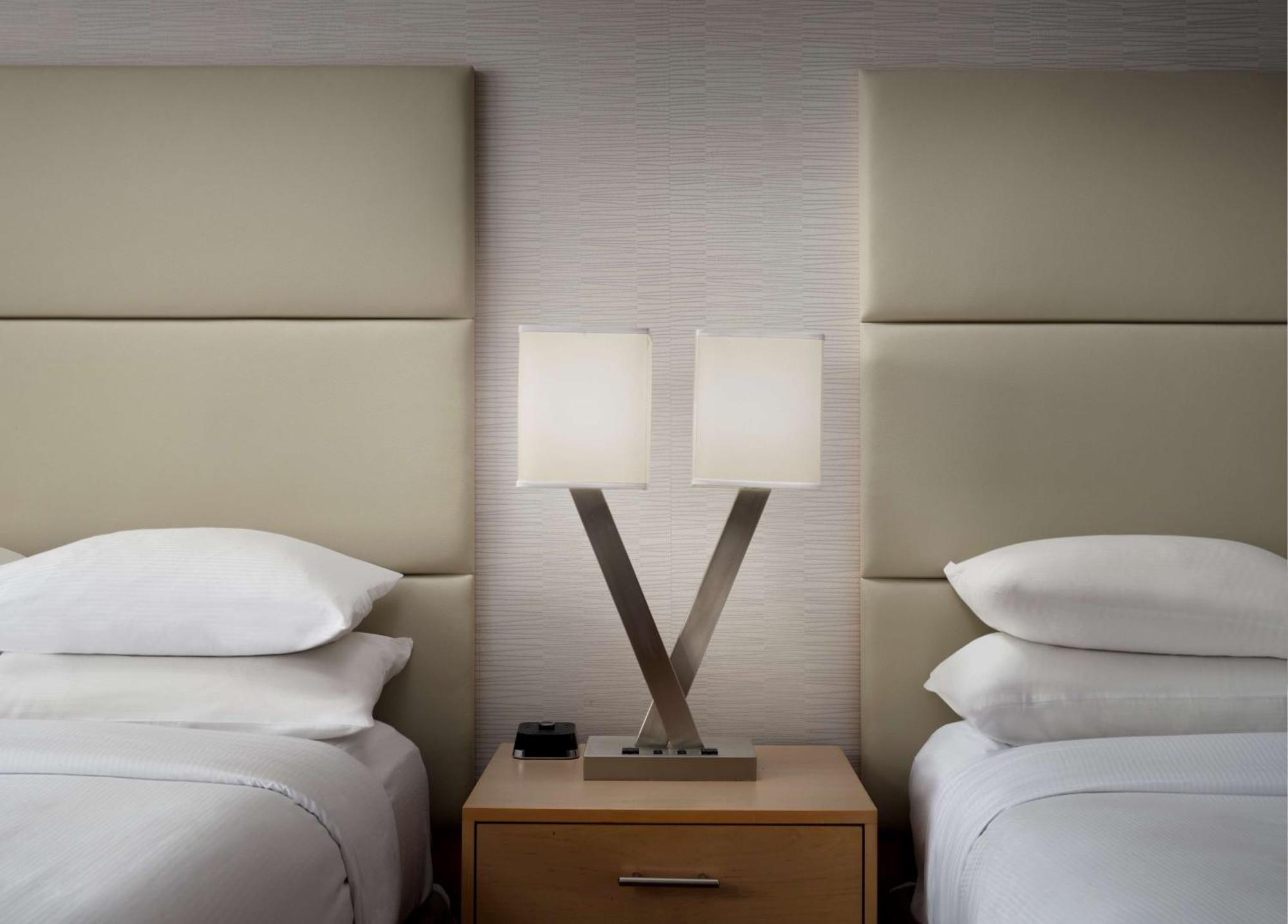 Doubletree By Hilton Hotel Philadelphia Center City Экстерьер фото